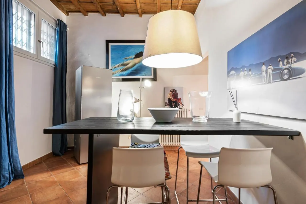 Palazzo Pitti & Boboli Comfortable Apartment Florence Italy