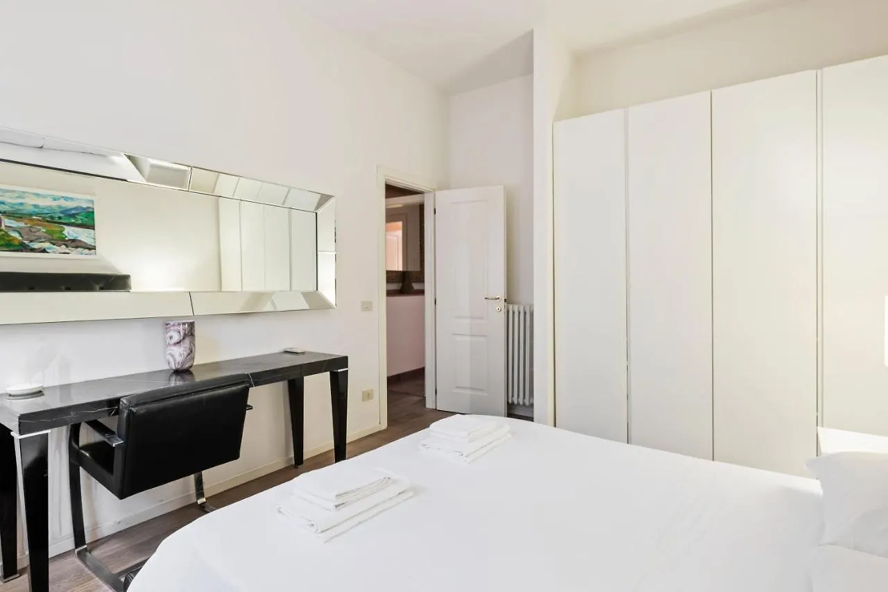 Palazzo Pitti & Boboli Comfortable Apartment Florence